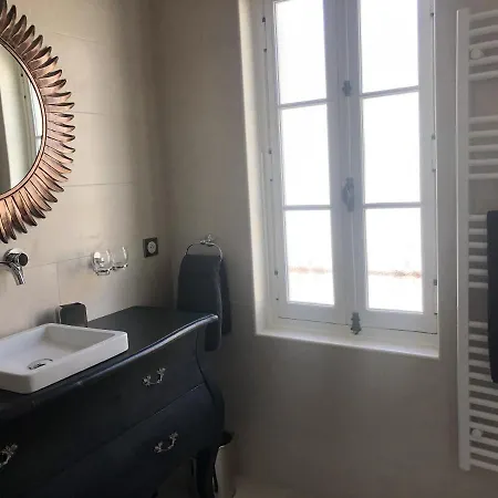 Le Repere Du Marche Apartment *