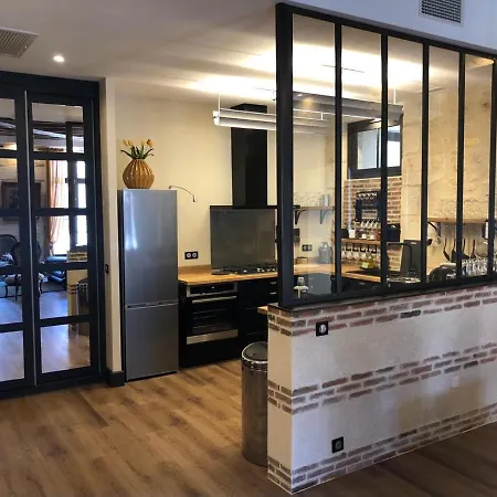 Le Repere Du Marche Apartment